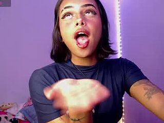 nyxhellsqueen_x live webcam thumbnail