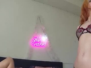 officialbella live webcam thumbnail