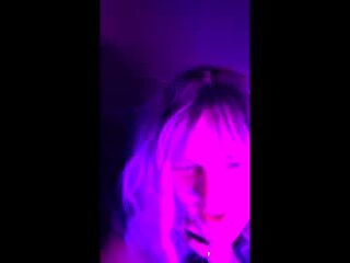 ohellesbells live webcam thumbnail
