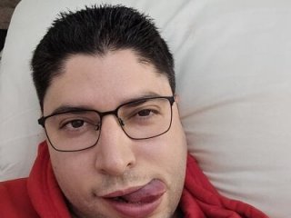 Oily848 live webcam thumbnail