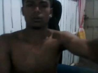 ojos_claross live webcam thumbnail
