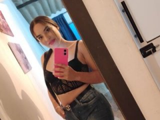 Olguita123 live webcam thumbnail