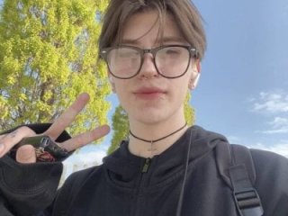 Oliver_star_boy_ live webcam thumbnail