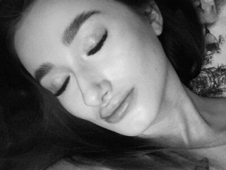 Olivia_Grantt live webcam thumbnail
