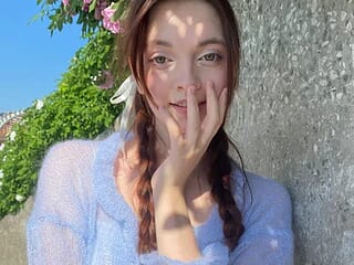 Oliviacuteone live webcam thumbnail