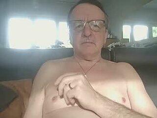 oldtimer160162493 live webcam thumbnail