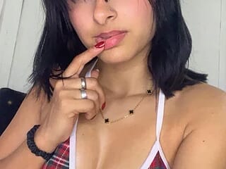 olivia_roouse live webcam thumbnail
