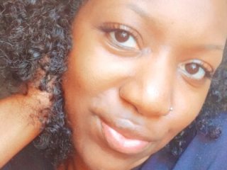 oliviaprettypussy live webcam thumbnail