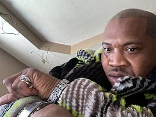 ONLYLOGHIM live webcam thumbnail