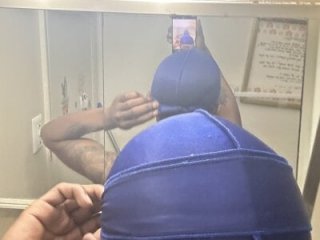 OnXUrGirlsFavPipe live webcam thumbnail