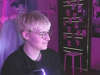oneslegion live webcam thumbnail