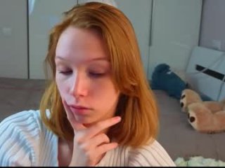 onlylily live webcam thumbnail