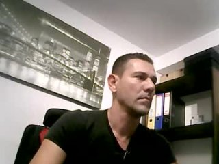 onlyprivate_m35 live webcam thumbnail