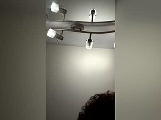 onlyuziel live webcam thumbnail
