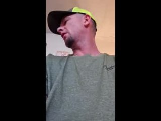 oregonraised1989 live webcam thumbnail