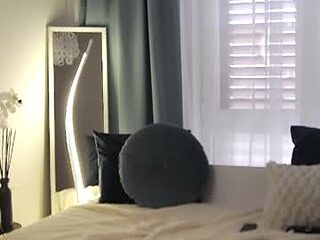 orianawade live webcam thumbnail