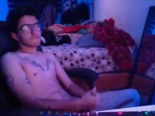 oscar252s live webcam thumbnail