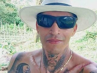 osirisandLilith live webcam thumbnail