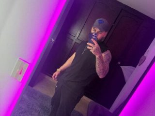 ostin_bigg9 live webcam thumbnail