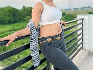Paayal_0 live webcam thumbnail