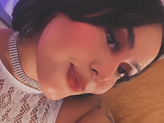 Pamela_tomas live webcam thumbnail