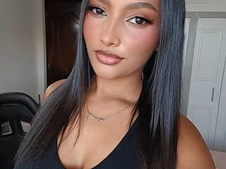Paula_Akari live webcam thumbnail