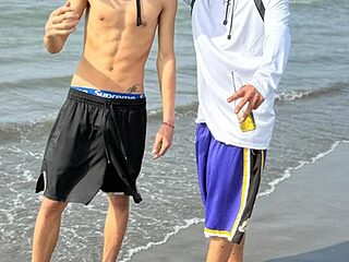 paradisewellnigth live webcam thumbnail