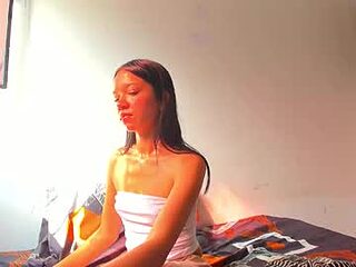 paula_mc1 live webcam thumbnail