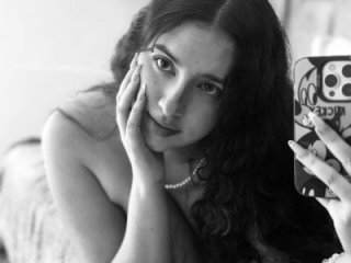 paulette_dupont live webcam thumbnail