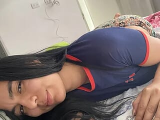 paulettewomantall live webcam thumbnail