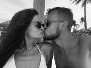 Petal_Couple live webcam thumbnail