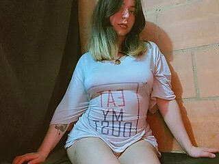Petite_CherryX live webcam thumbnail
