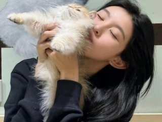 peachy_kiss live webcam thumbnail