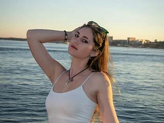 peachyglowX live webcam thumbnail