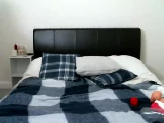 peachysinz live webcam thumbnail