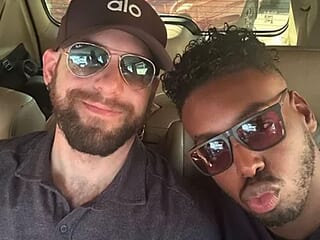pela_and_black live webcam thumbnail