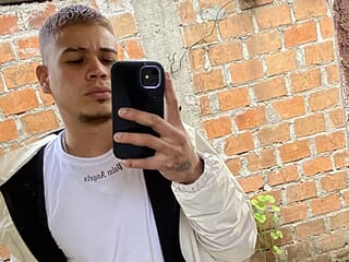 peraza47923 live webcam thumbnail