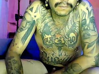 perlasnegras live webcam thumbnail
