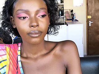 petite_hottie live webcam thumbnail