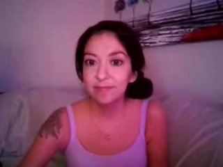 petite_treat_ live webcam thumbnail