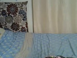 petitekittyy live webcam thumbnail