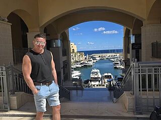 petr37pol live webcam thumbnail