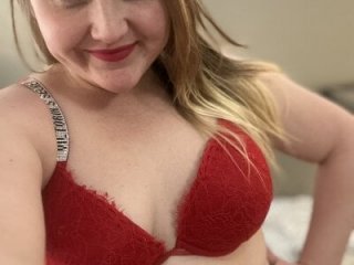 PhatAssBlond live webcam thumbnail
