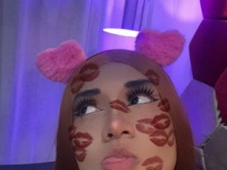 PinkLuna_LolaBloom live webcam thumbnail