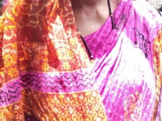 Pinki_bhabi_2002 live webcam thumbnail