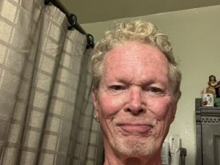 PinkpartsTom live webcam thumbnail