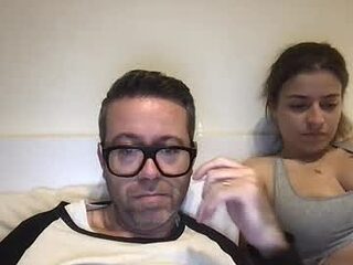 piericouple live webcam thumbnail