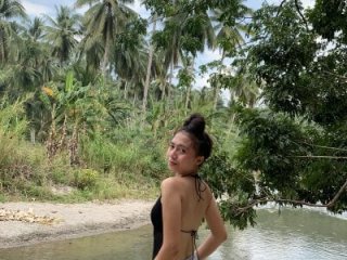 pinayscarlet live webcam thumbnail