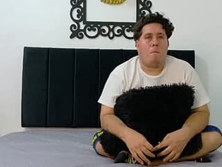 pinkqueen23 live webcam thumbnail
