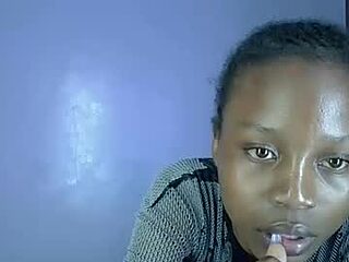 pinkycham live webcam thumbnail